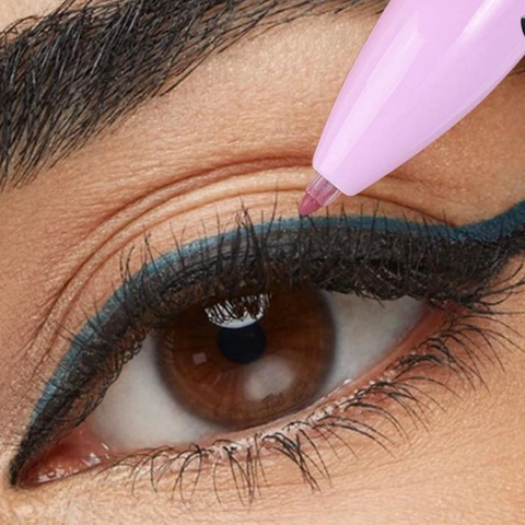 💄 Lápiz de maquillaje  4 en 1 + ENVIO GRATIS 🚚